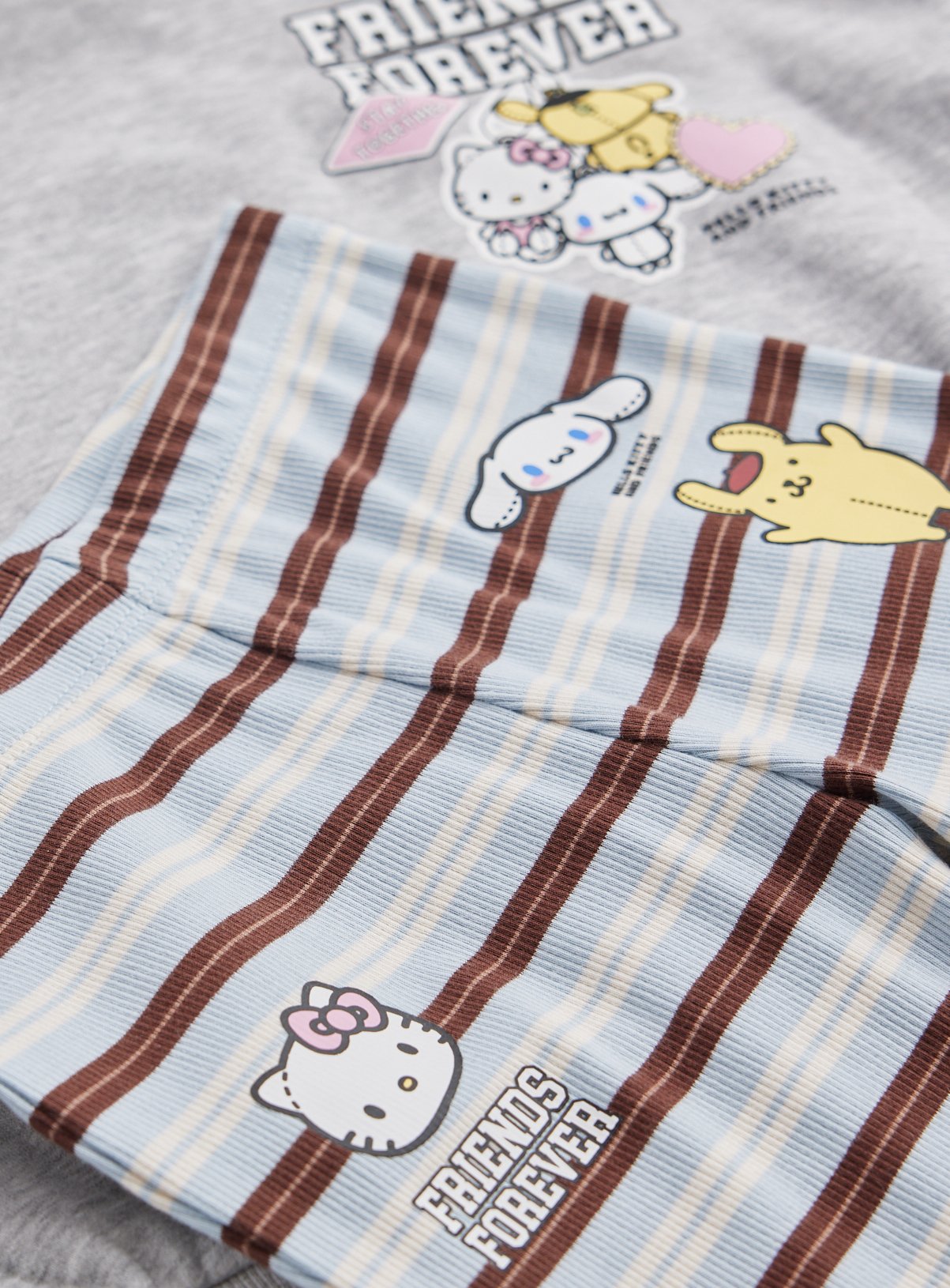 Hello Kitty Sweatshirt & Flared Trouser Set 7-8 years - Image 3 thumbnail