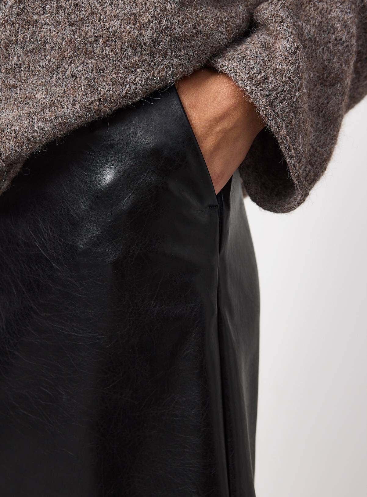 Black PU mini skirt 14 - Image 3