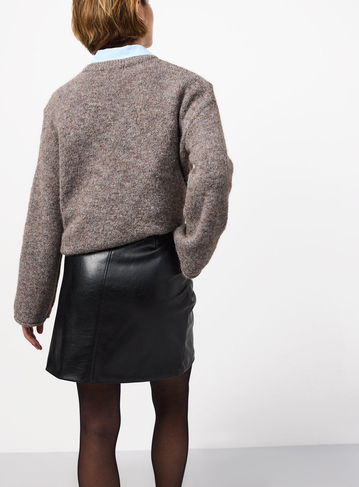 Black PU mini skirt 14 - Image 4 thumbnail