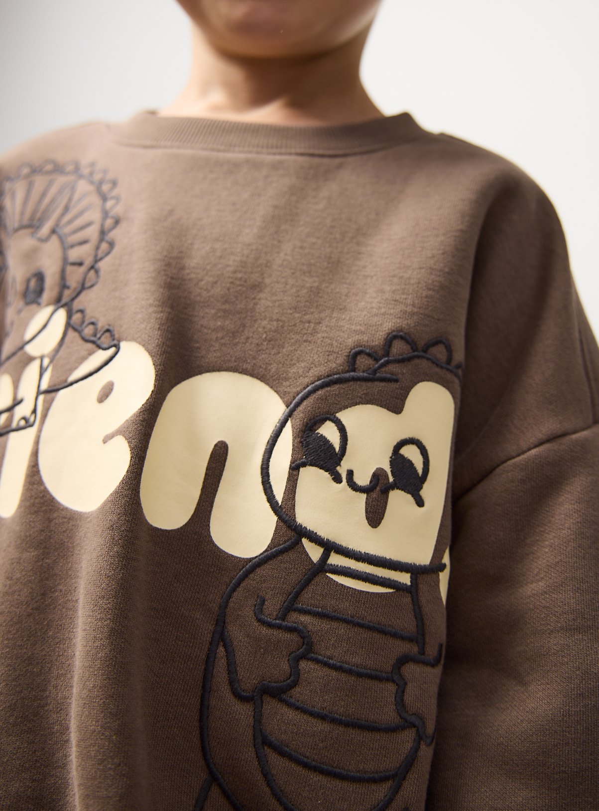 Brown Dino Friends Sweatshirt 7-8 years - Image 5 thumbnail