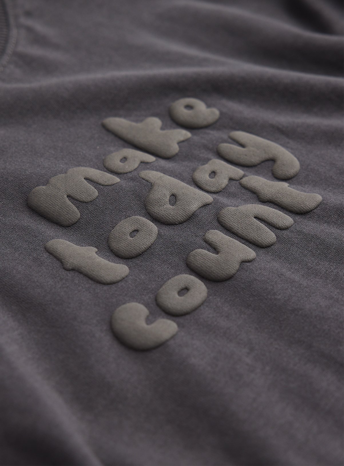 Charcoal Make Every Day Count Graphic T-Shirt 7-8 years - Image 2 thumbnail