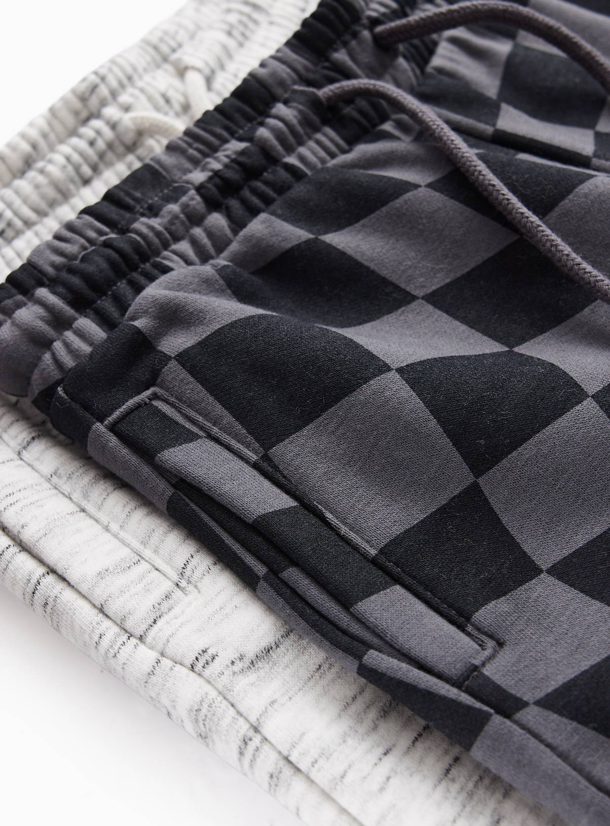 2 Pack Grey & Harlequin Barrel Joggers 2-3 years - Image 2