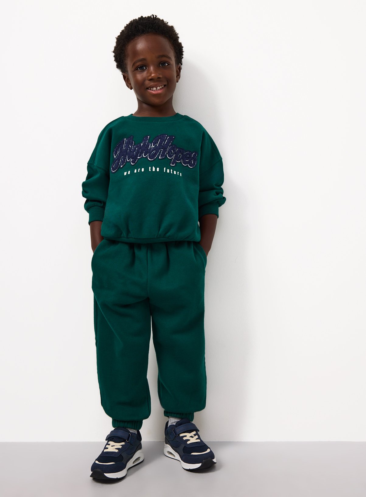 Green 90s Crew Neck Sweat Set 4-5 years - Image 1 thumbnail