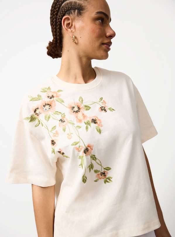 Cream Floral Embroidered T-Shirt XXL