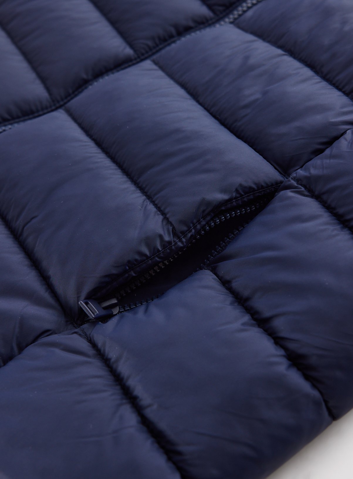 Navy Hooded Puffer Gilet 9-10 years - Image 3 thumbnail
