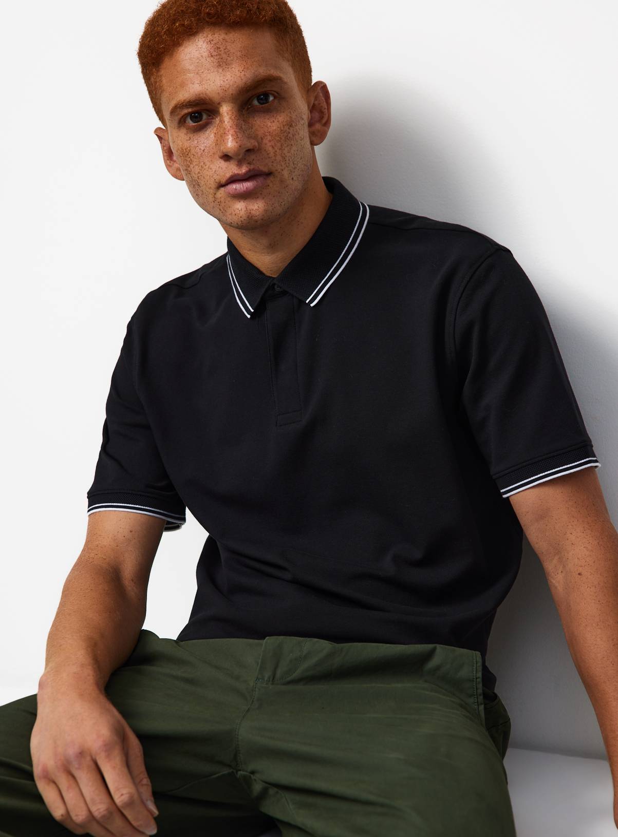 Black Tipped Collar Polo Shirt S - Image 1