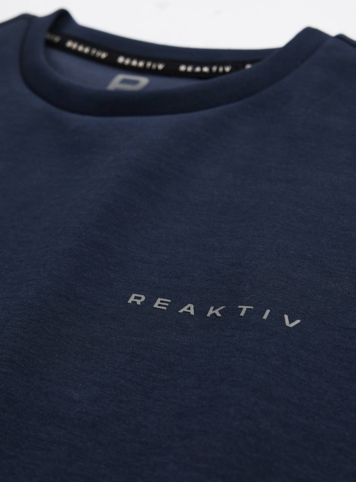 REAKTIV Navy Athleisure Graphic Tee M - Image 4