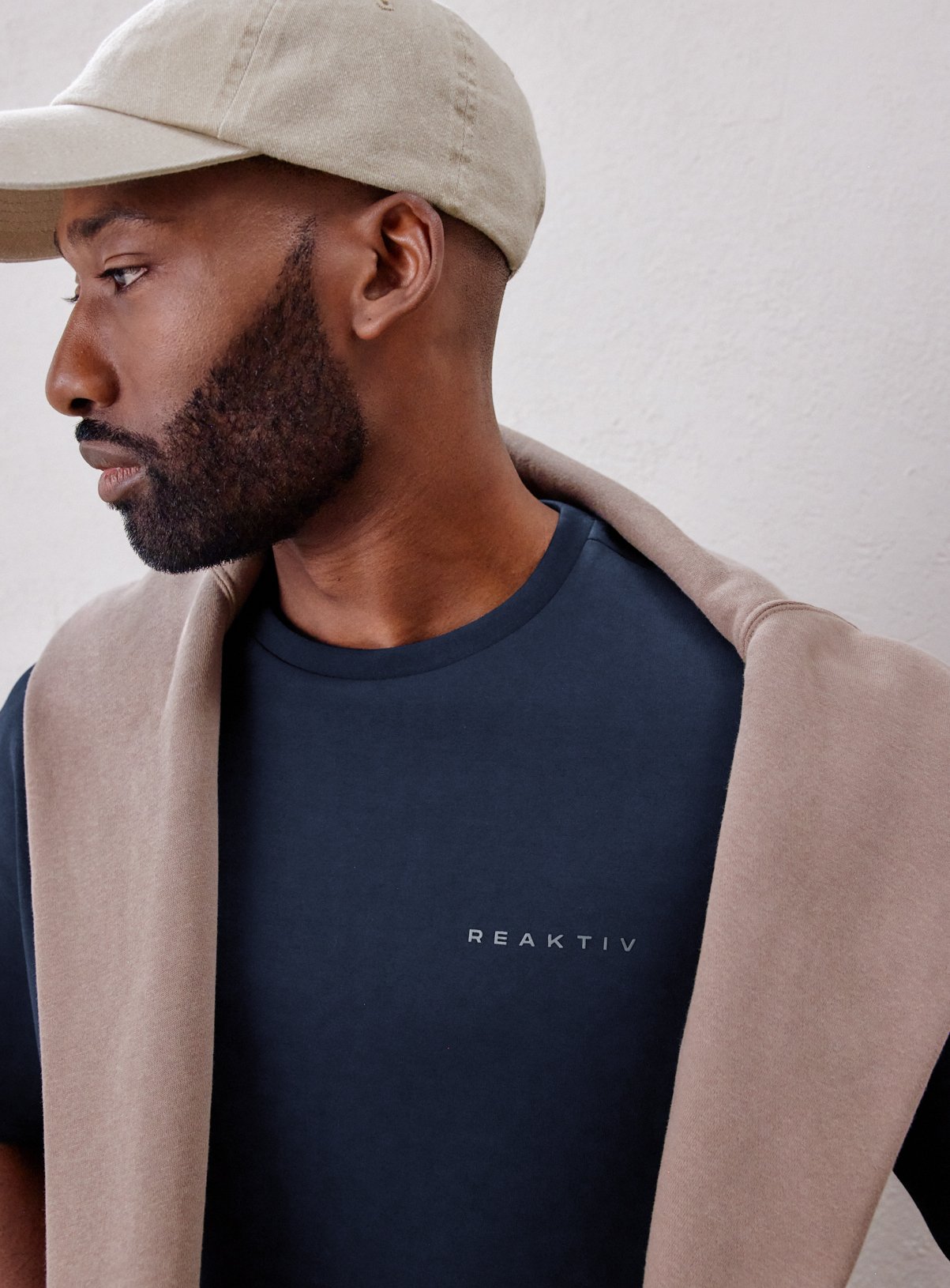 REAKTIV Navy Athleisure Graphic Tee M - Image 5 thumbnail