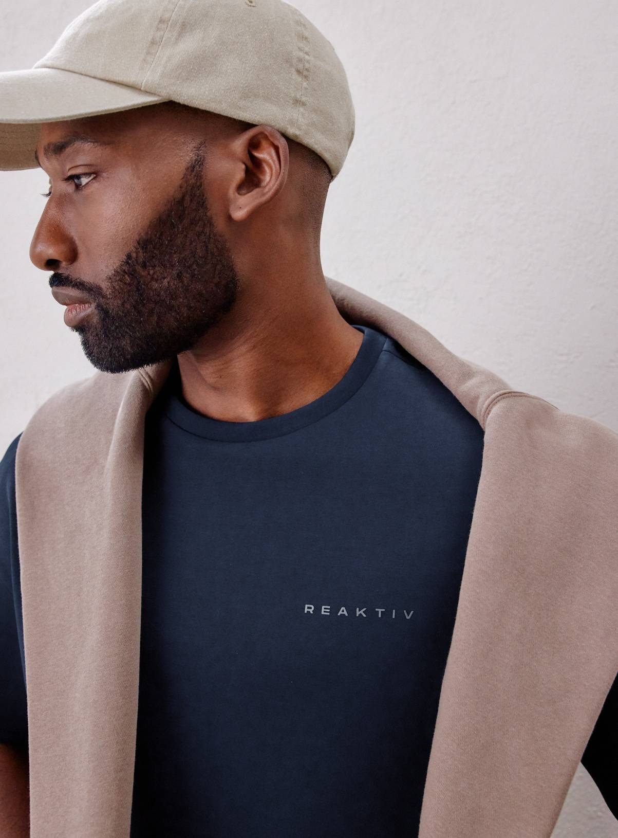 REAKTIV Navy Athleisure Graphic Tee M - Image 5