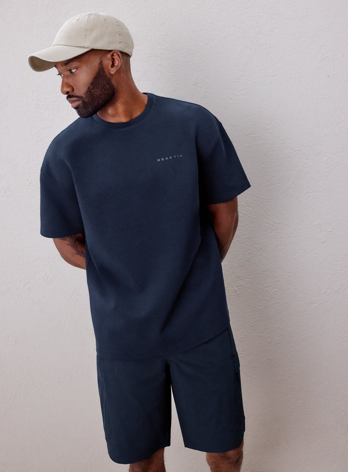 REAKTIV Navy Athleisure Graphic Tee M - Image 6 thumbnail