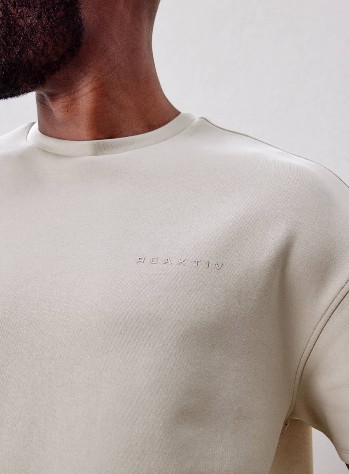 REAKTIV Cream Athleisure Graphic Tee M - Image 5