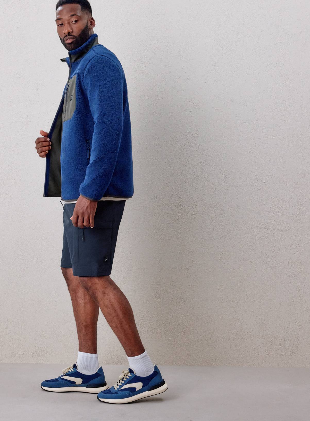 REAKTIV Navy Athleisure Tech Shorts S - Image 2