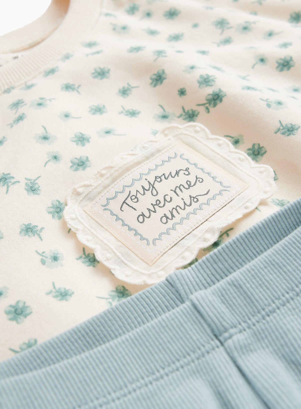 Green Floral Sweatshirt & Flared Legging Set 1-2 years - Image 2 thumbnail