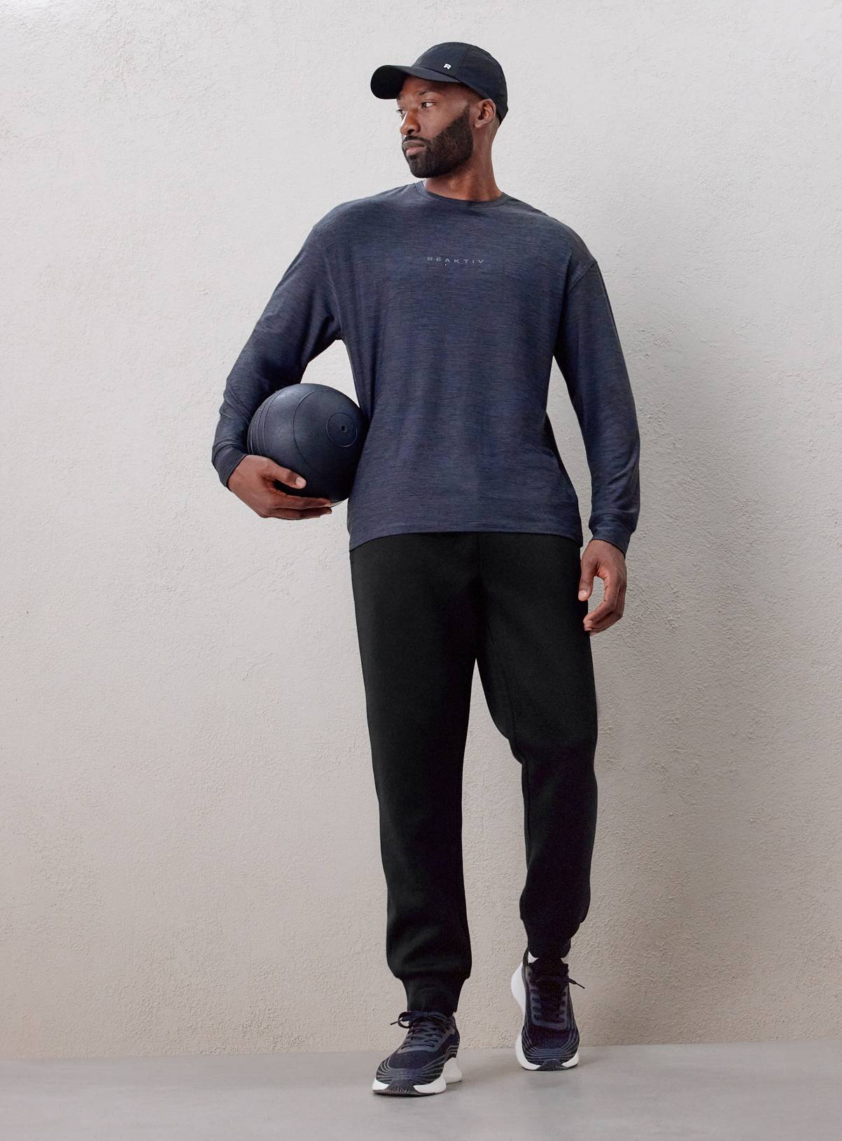 REAKTIV Black Athleisure Scuba Joggers M - Image 2