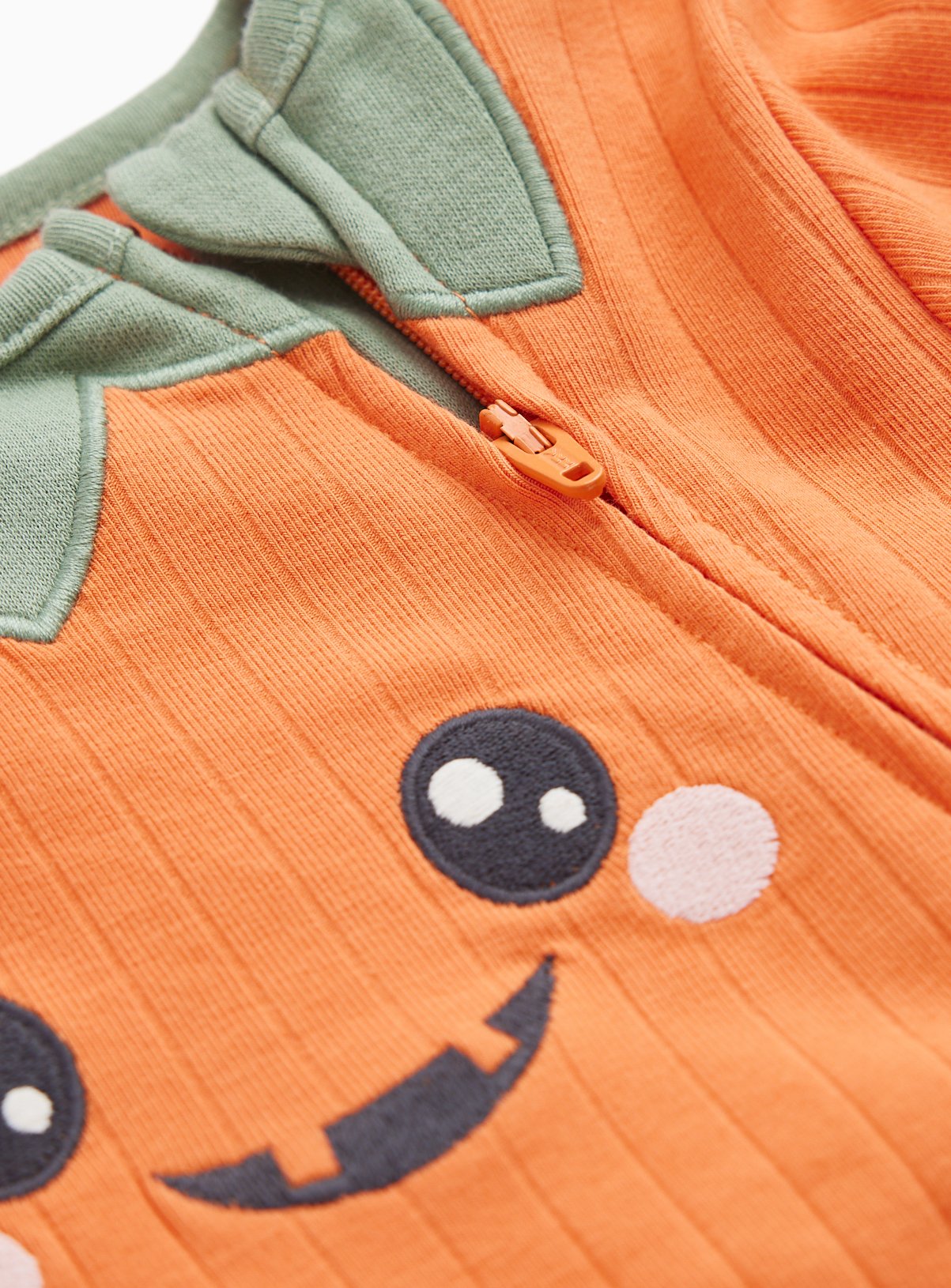 Halloween Pumpkin Sleepsuit Set 6-9 months - Image 2 thumbnail