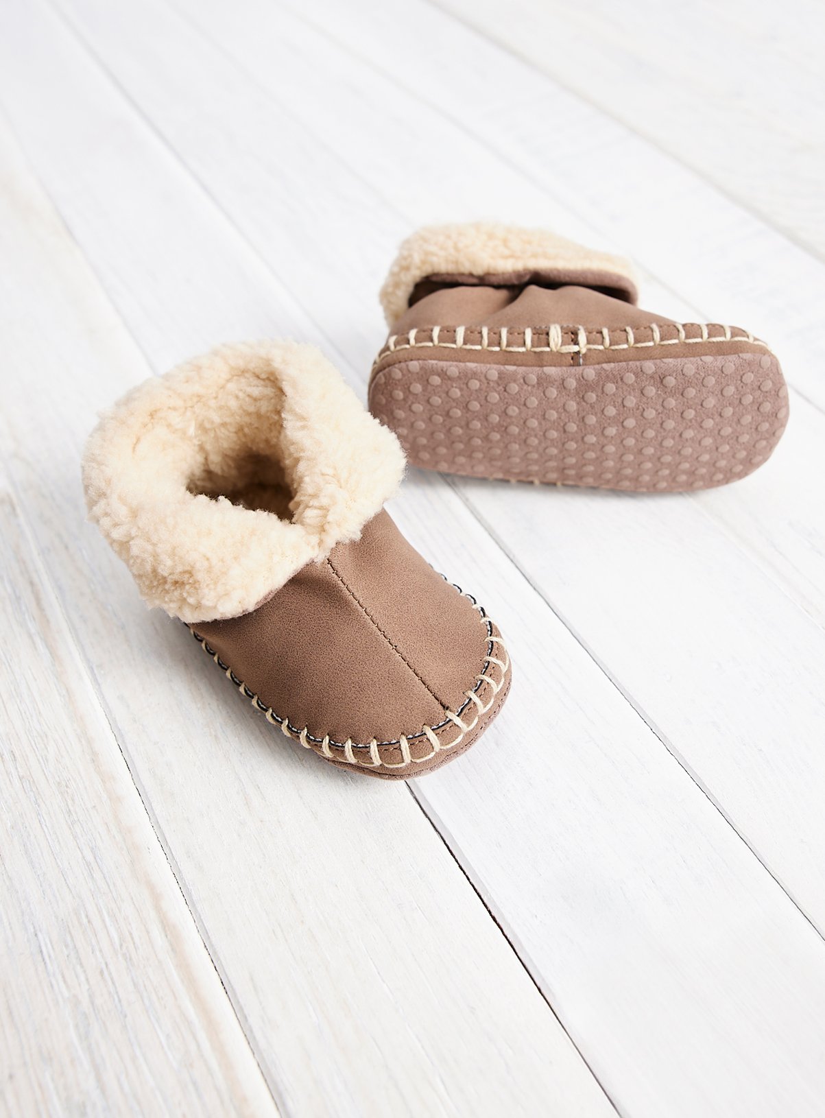 Brown Borg Bootie Style Slippers 12-18 months - Image 1 thumbnail