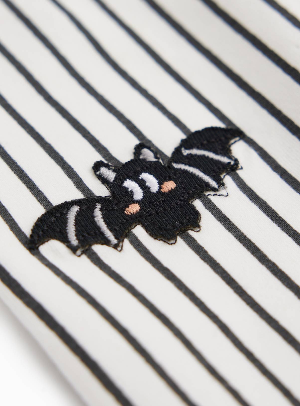 White Stripe Print Bat Patch Leggings 3-6 months - Image 2