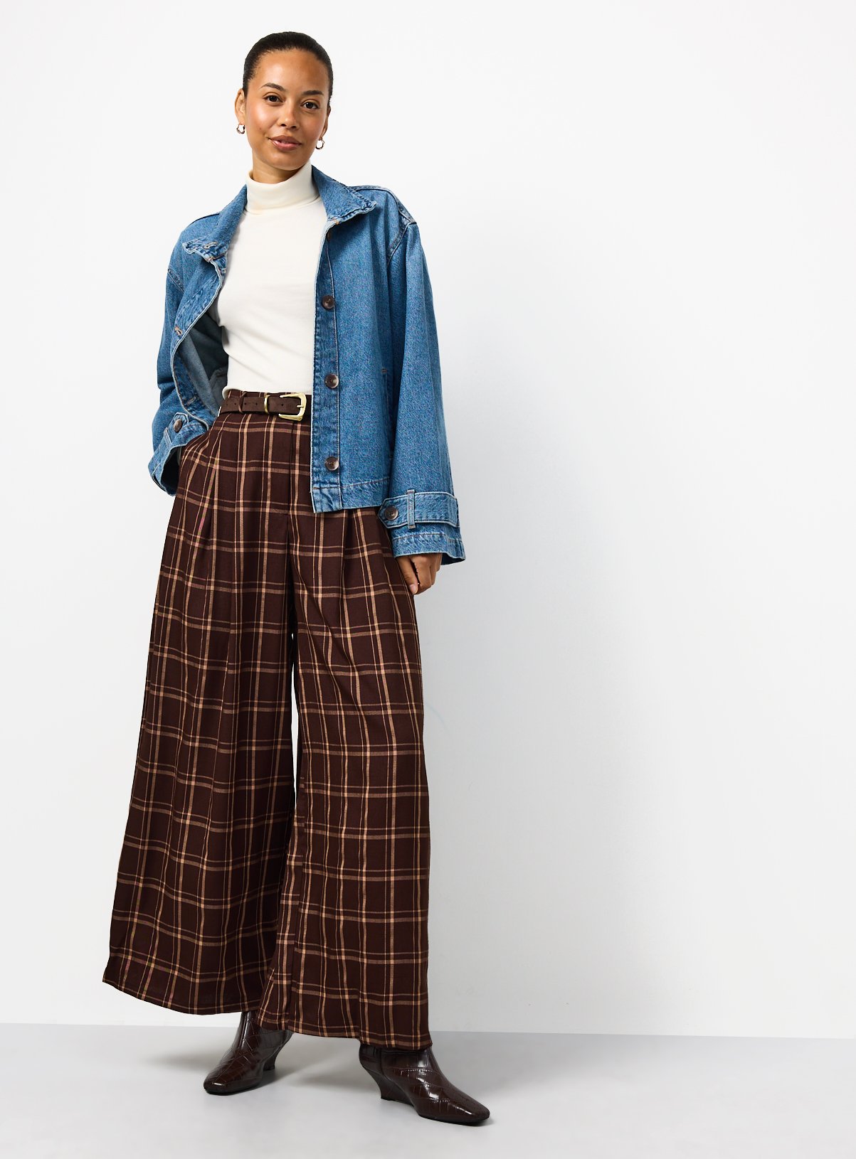 Brown Checked Wide Leg Trousers 16S - Image 2 thumbnail