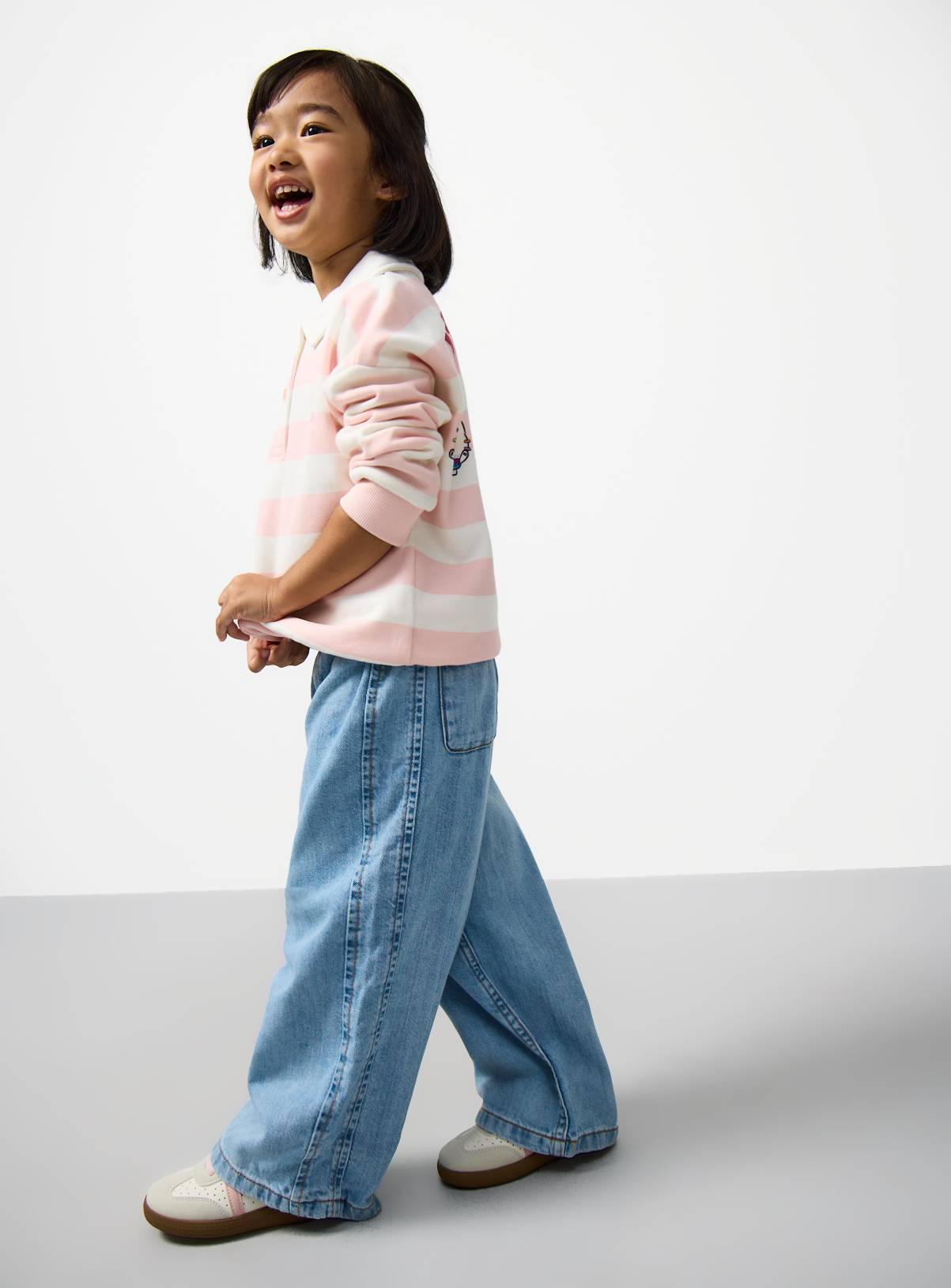 Pink Stripe Gabby's Dollhouse Motif Rugby Sweatshirt 6-7 years - Image 2