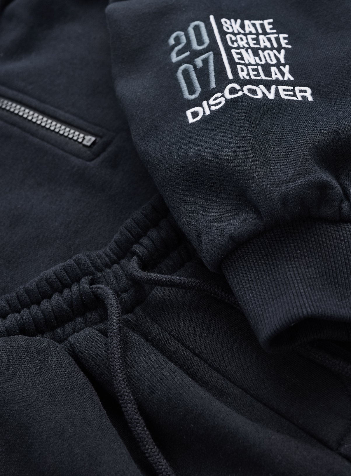 Black Chillax Graphic Sweatshirt & Joggers Set 10 years - Image 4 thumbnail