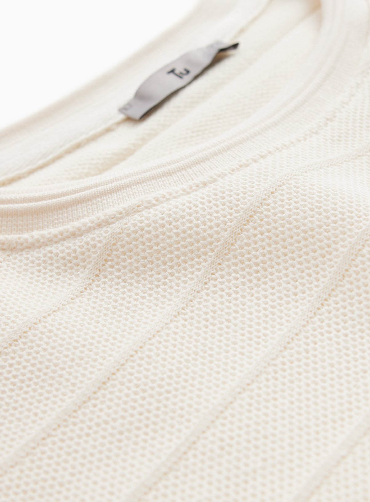 Cream Textured Relaxed Fit T-Shirt XXXL - Image 4 thumbnail