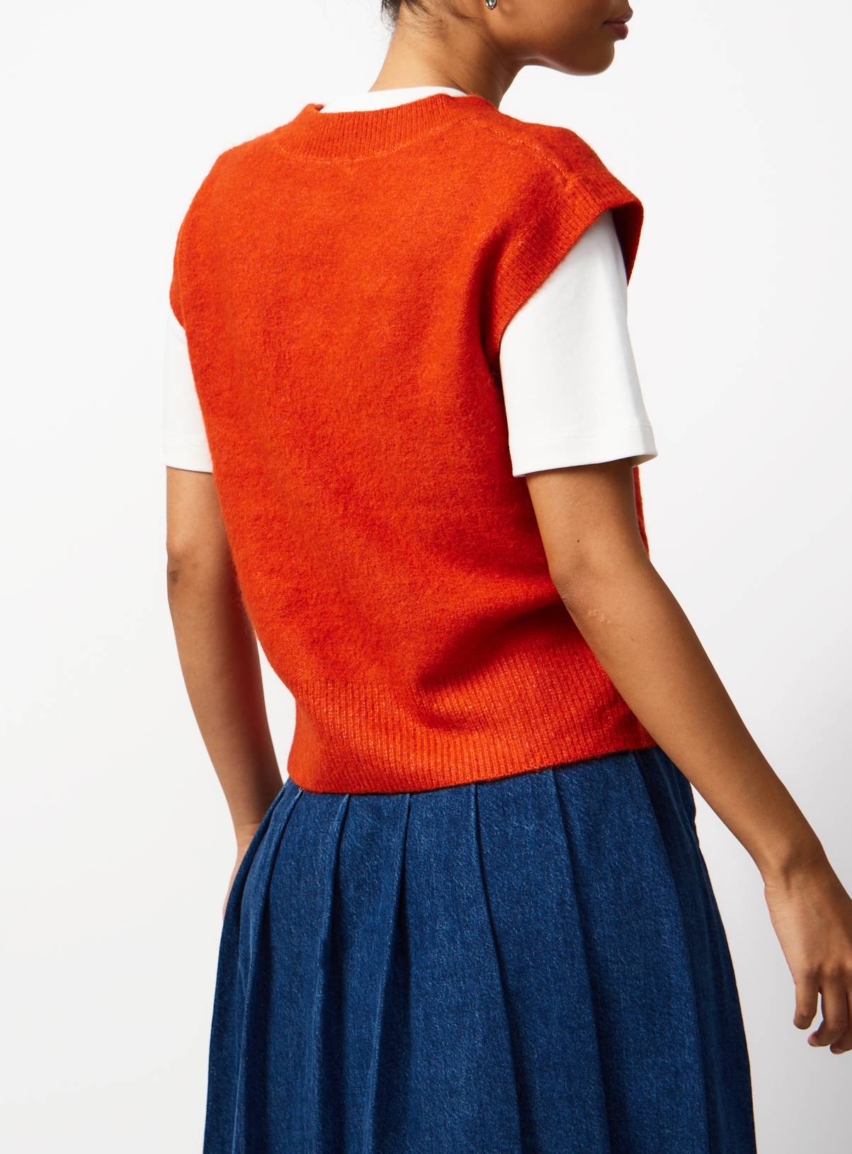 Orange V Neck Knitted Vest M - Image 4