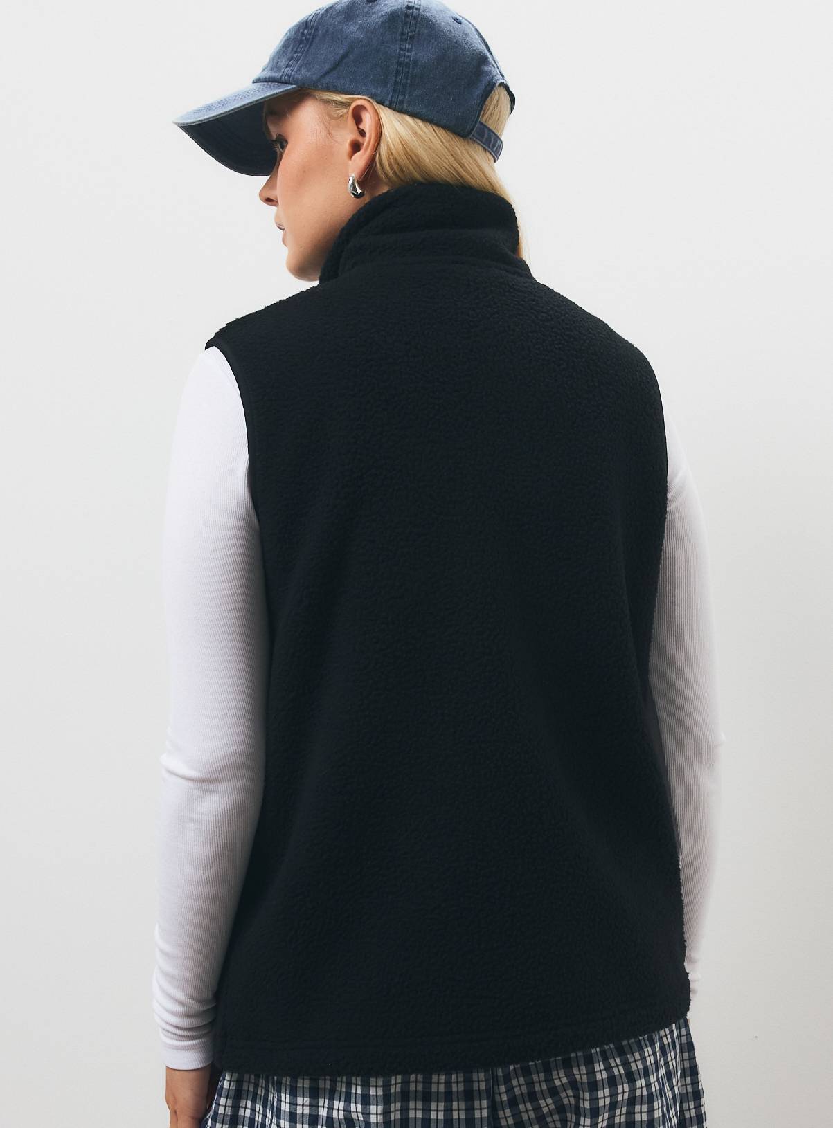 Black Teddy Fleece Full Zip Gilet L - Image 4
