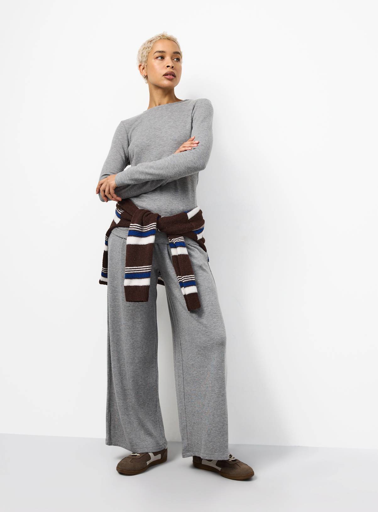 Grey Pleated Soft Touch Wide Leg Trousers M - Image 2