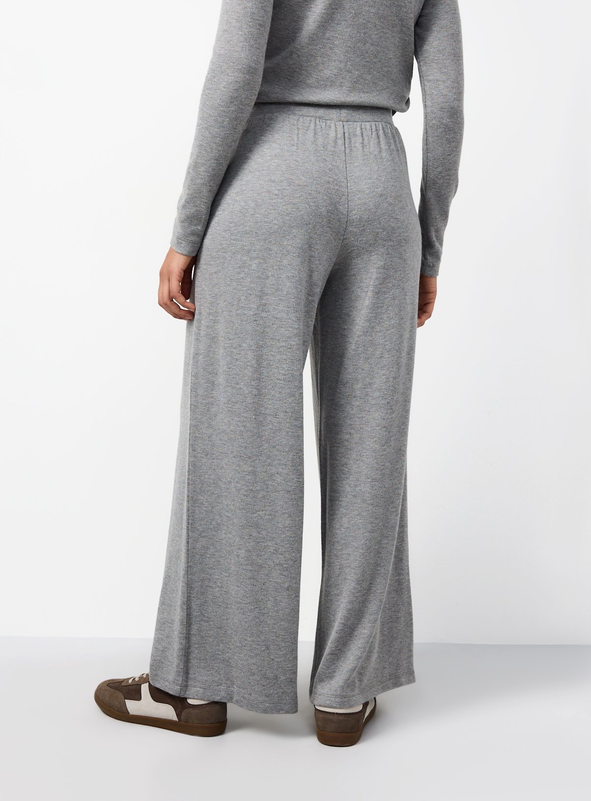 Grey Pleated Soft Touch Wide Leg Trousers M - Image 4 thumbnail