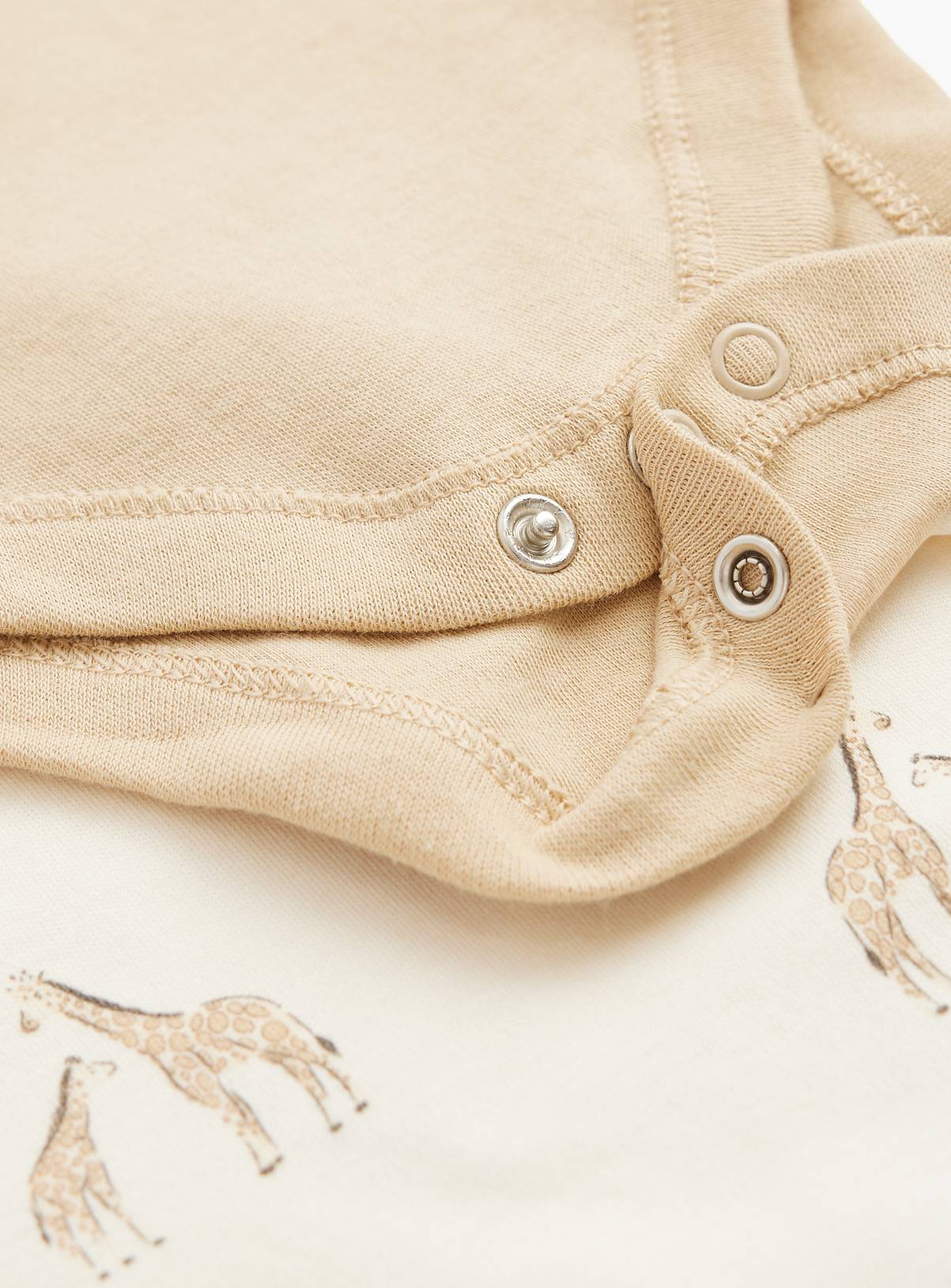 Cream & Giraffe Print Short Sleeve Bodysuits 5 Pack Newborn - Image 2