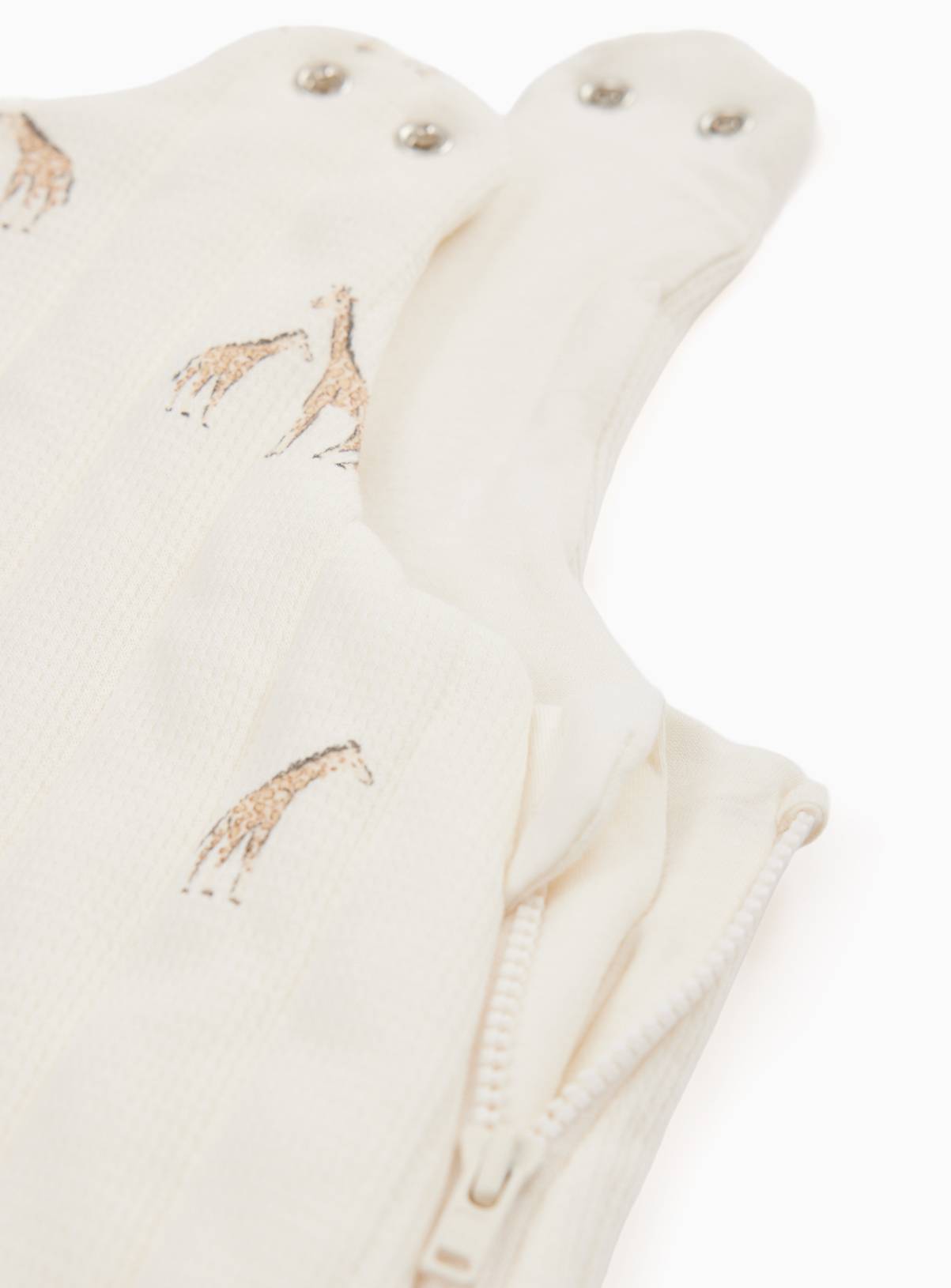 Cream Giraffe Print 2.5 Tog Sleeping Bag 6-12 months - Image 2