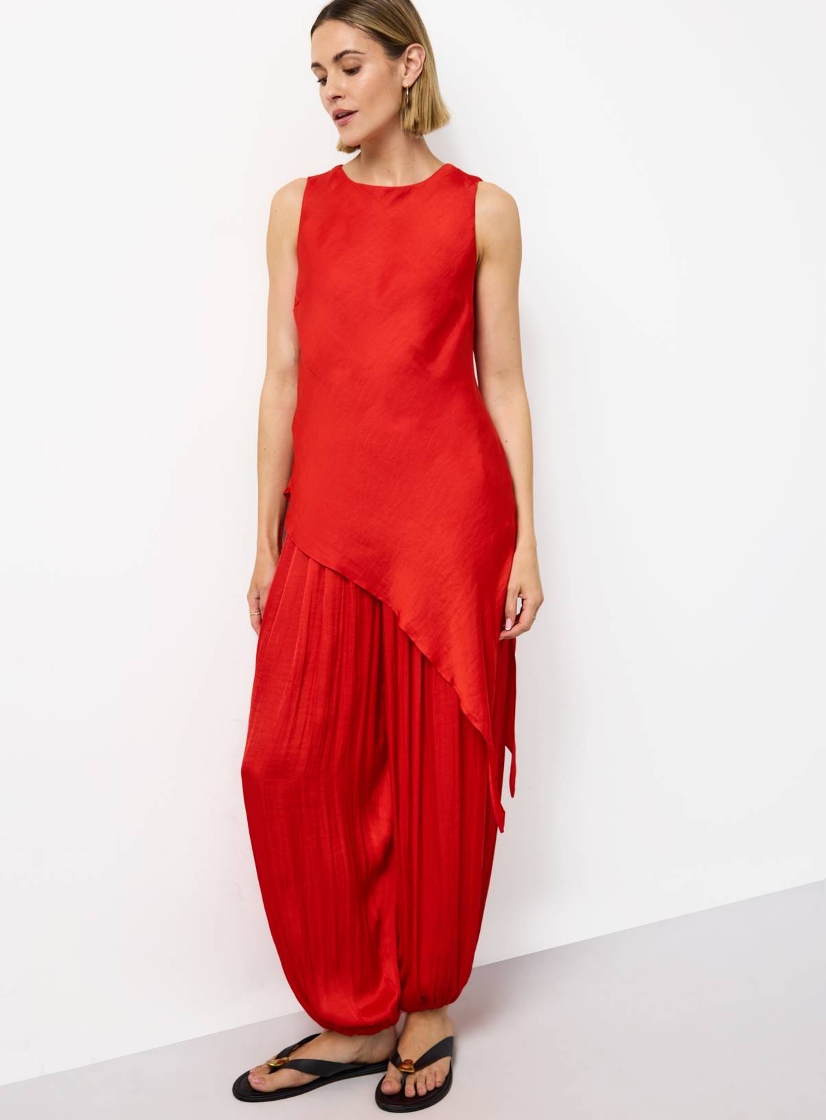 Red Satin Balloon Leg Co-ord Trousers 18 - Image 2