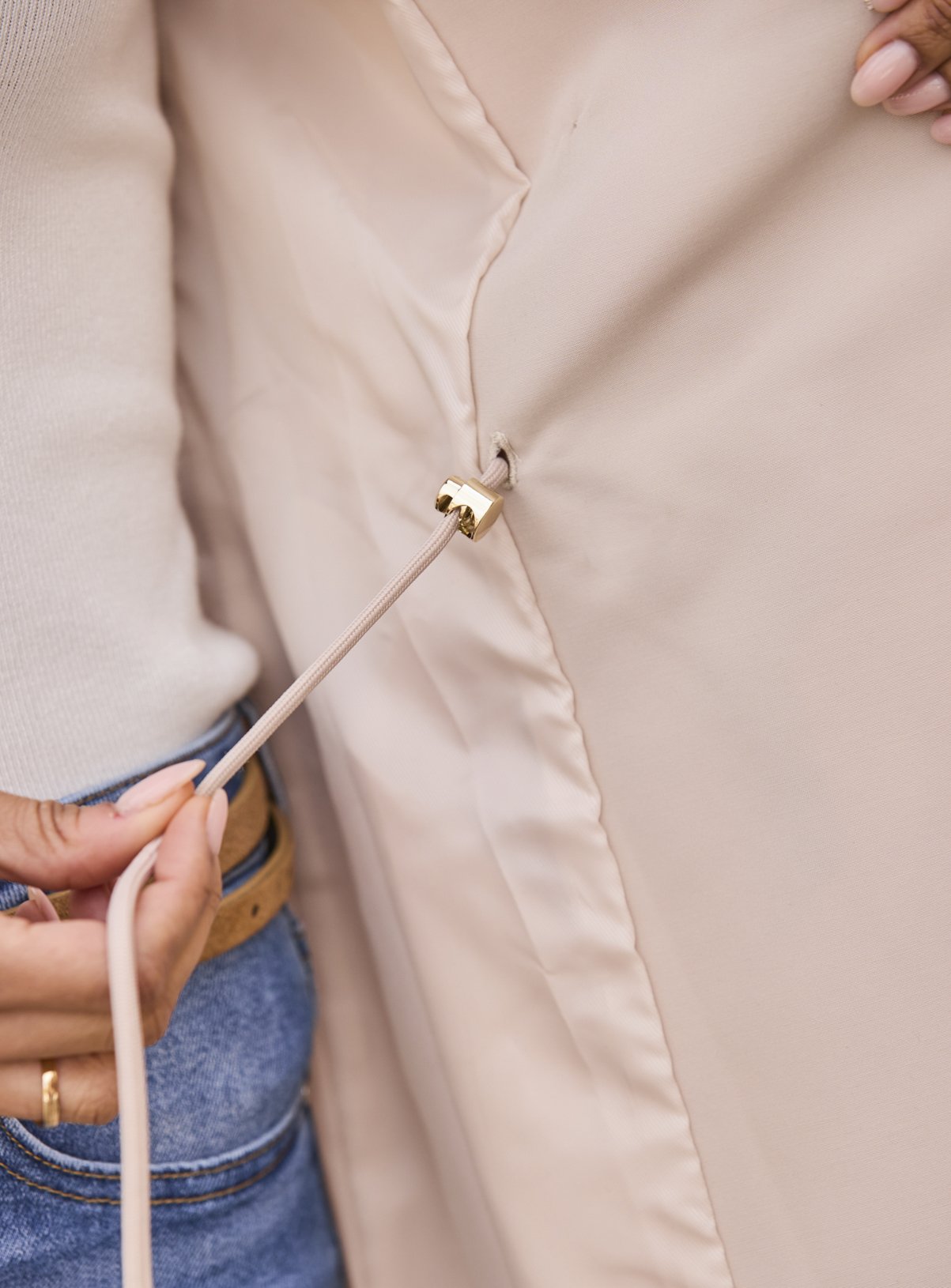 SOSANDAR Stone Cinched Waist Trench Coat 20 - Image 6 thumbnail