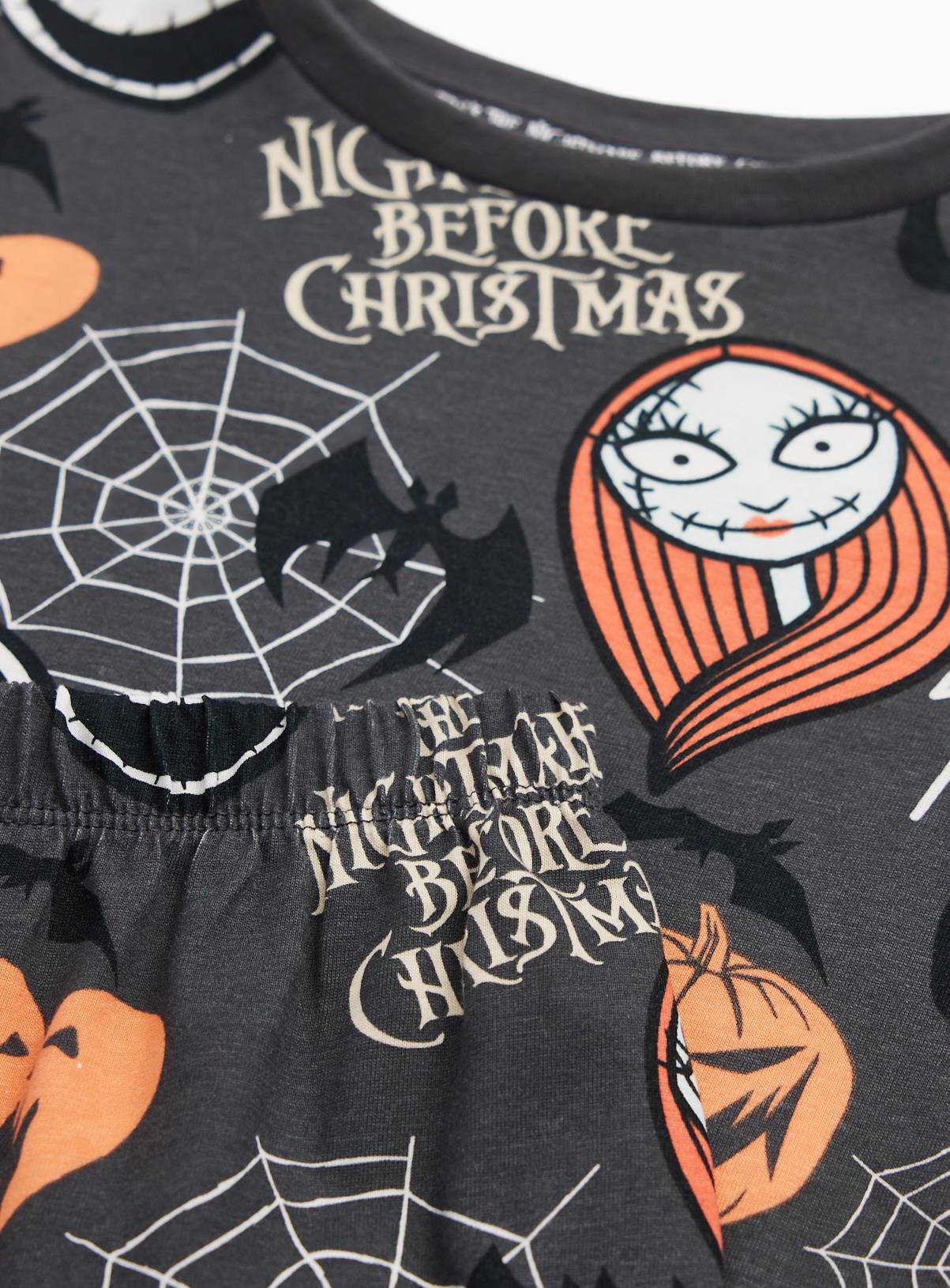 Family Matching The Nightmare Before Christmas Halloween Pyjama Set 6-7 years - Image 2