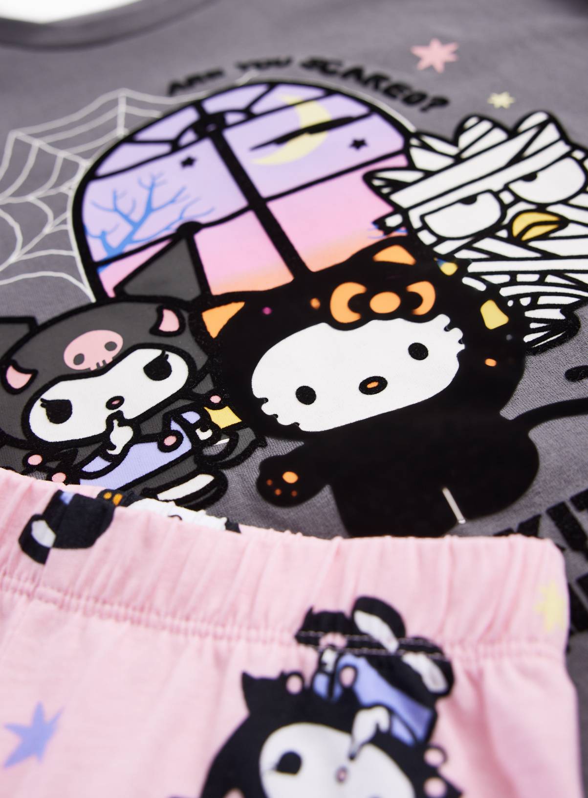 Grey Hello Kitty & Friends Halloween Pyjama Set 3-4 years - Image 2