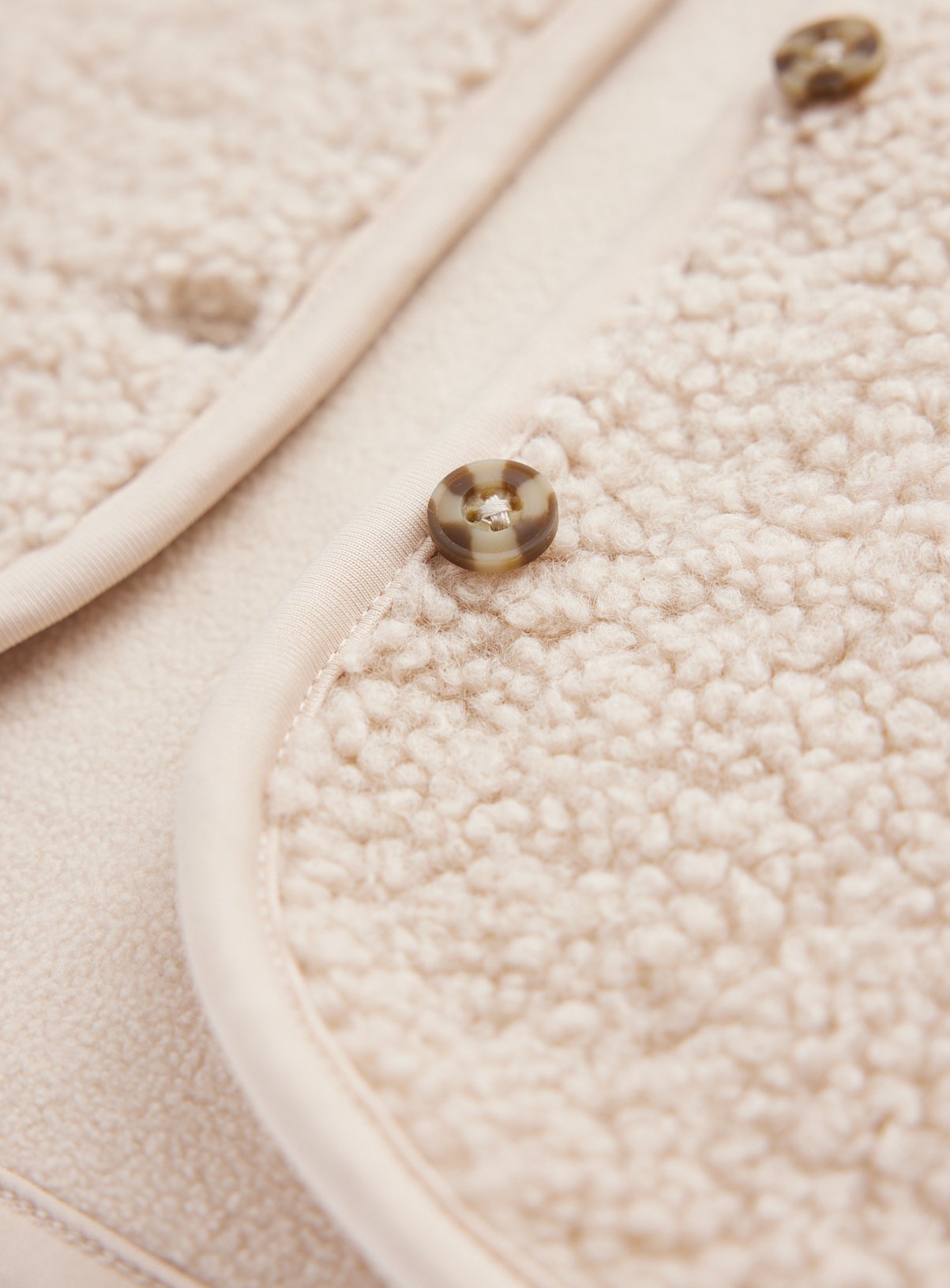 Cream Borg Gilet 6 years - Image 2 thumbnail