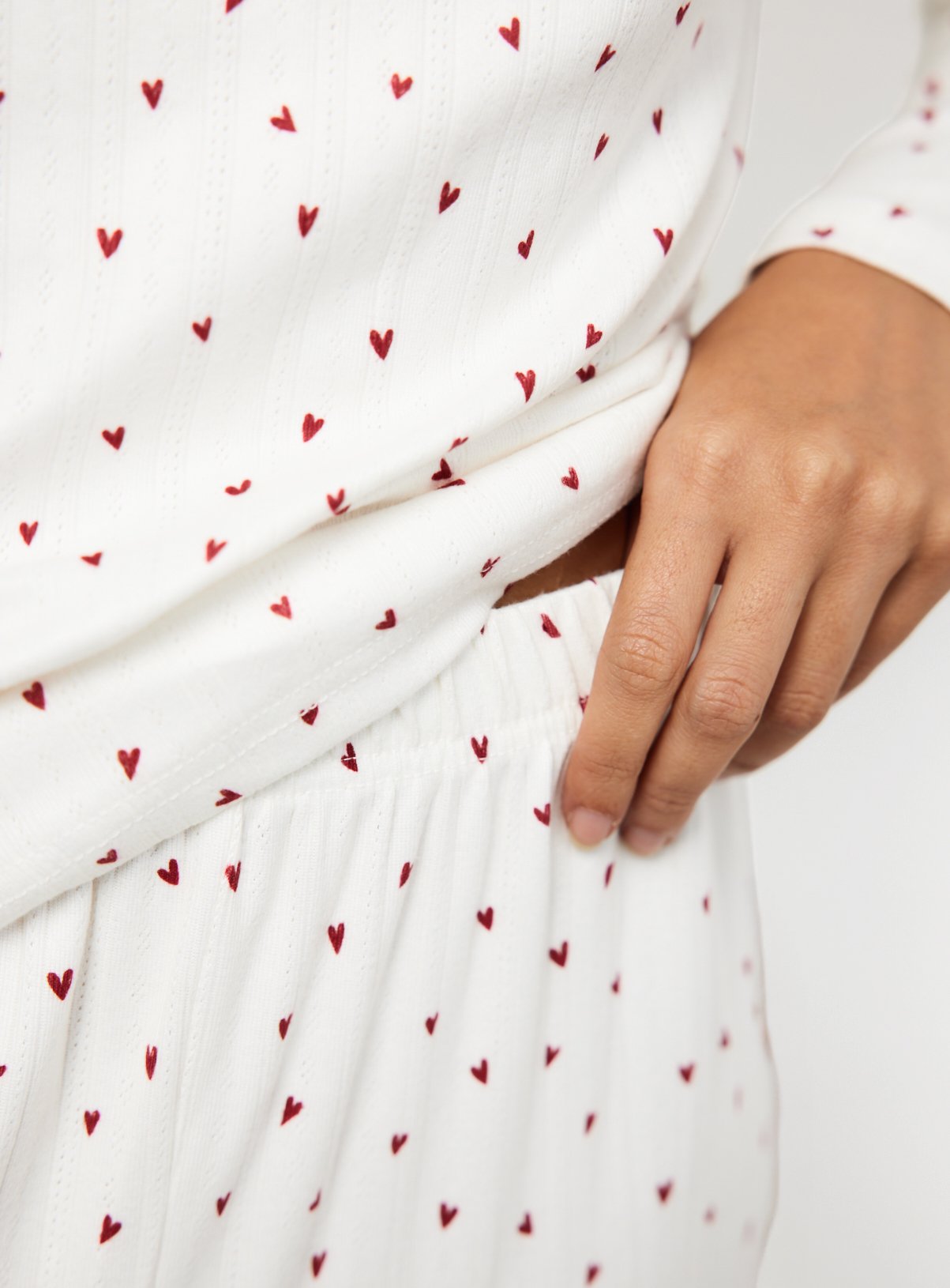 Red Heart Detail Pointelle Pyjama Set S - Image 3 thumbnail