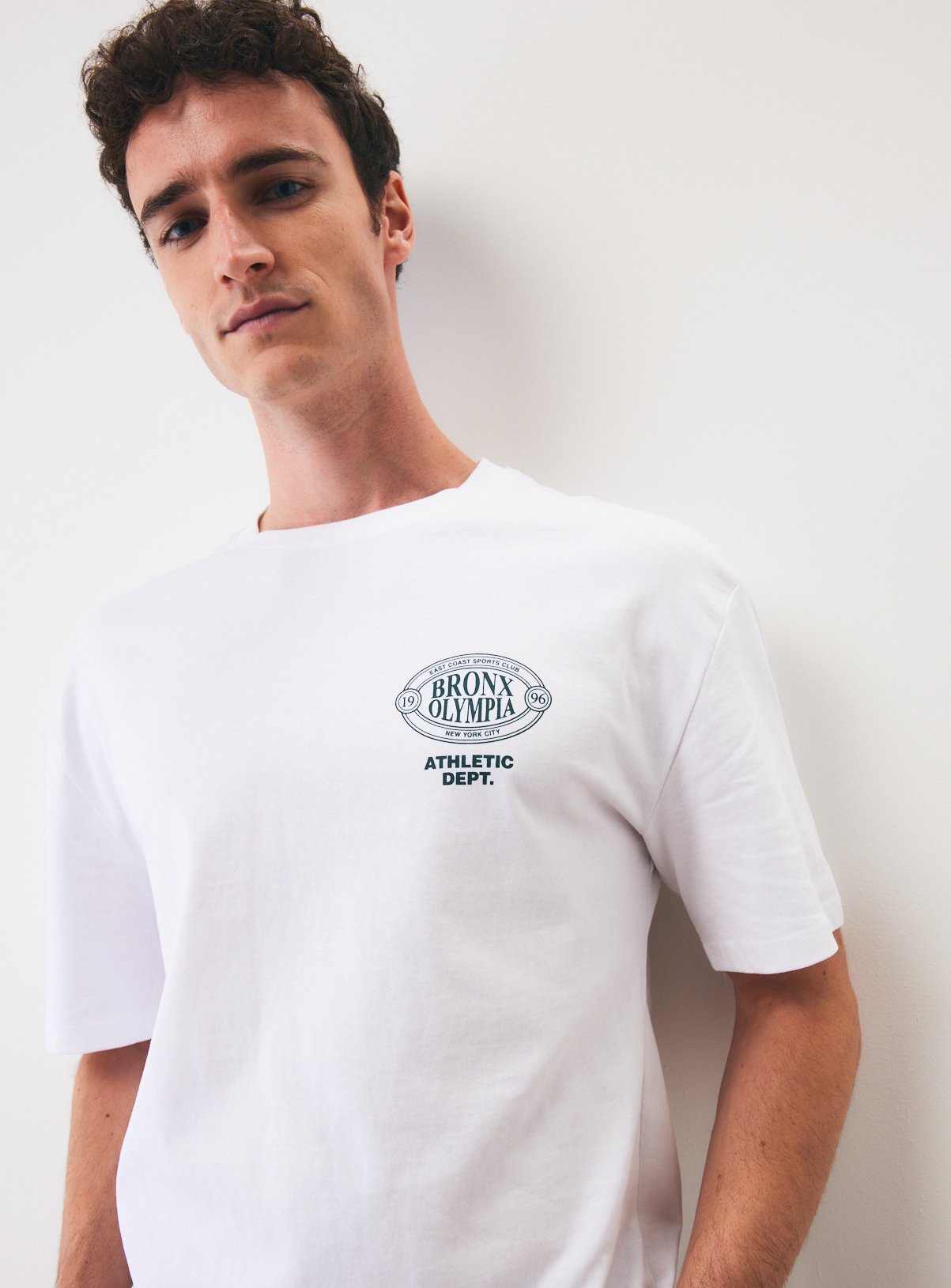 Bronx Olympia East Coast Sports Club White Graphic T-Shirt XXL - Image 2 thumbnail