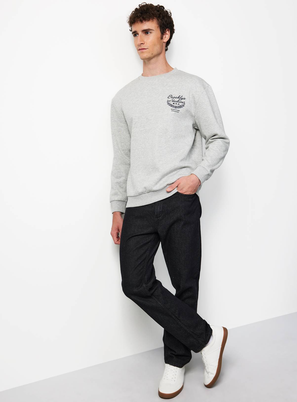 Grey Brooklyn Graphic Sweatshirt  M - Image 2