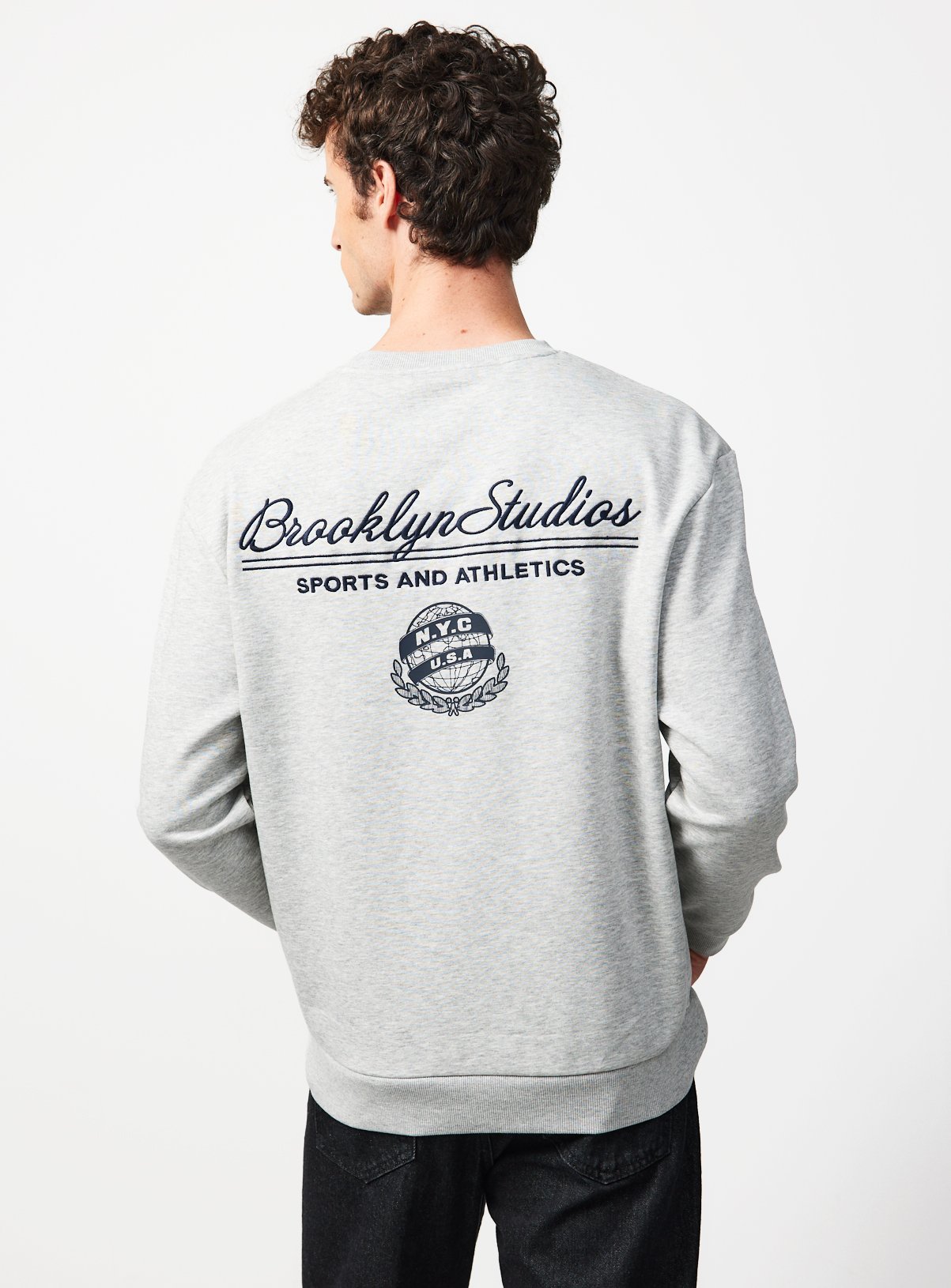 Grey Brooklyn Graphic Sweatshirt  M - Image 5 thumbnail