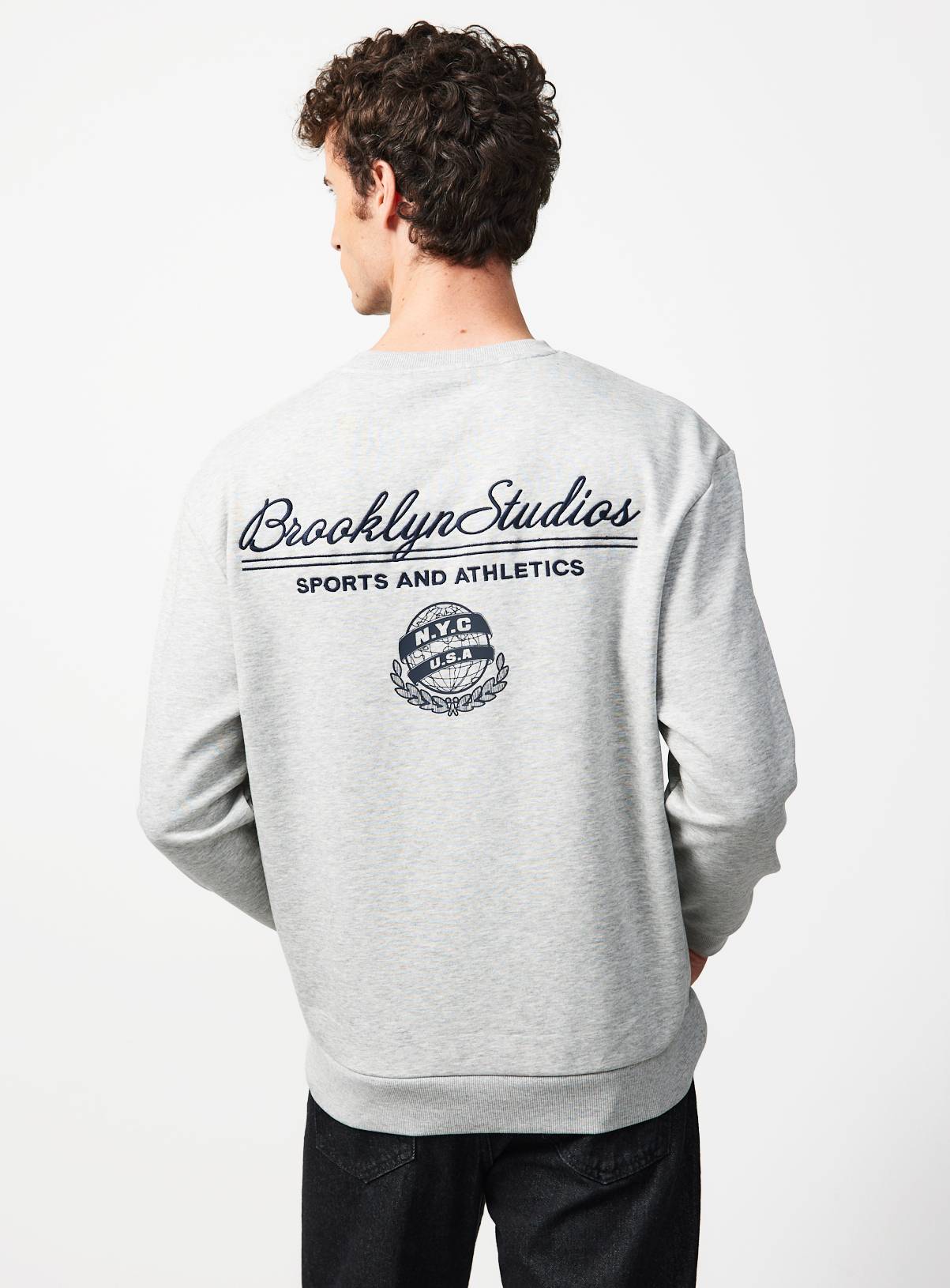 Grey Brooklyn Graphic Sweatshirt  M - Image 5