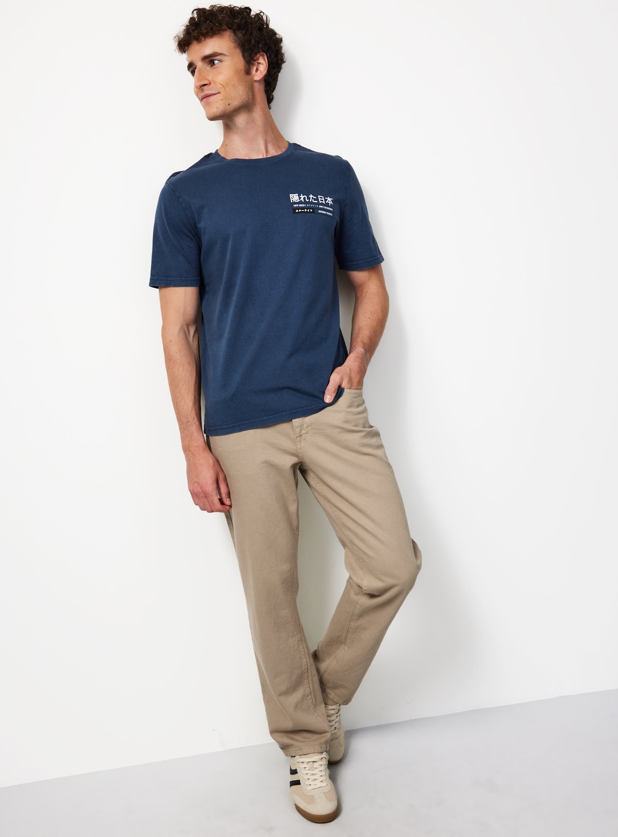 Navy Japanese Graphic Print T-Shirt XXXL - Image 2 thumbnail