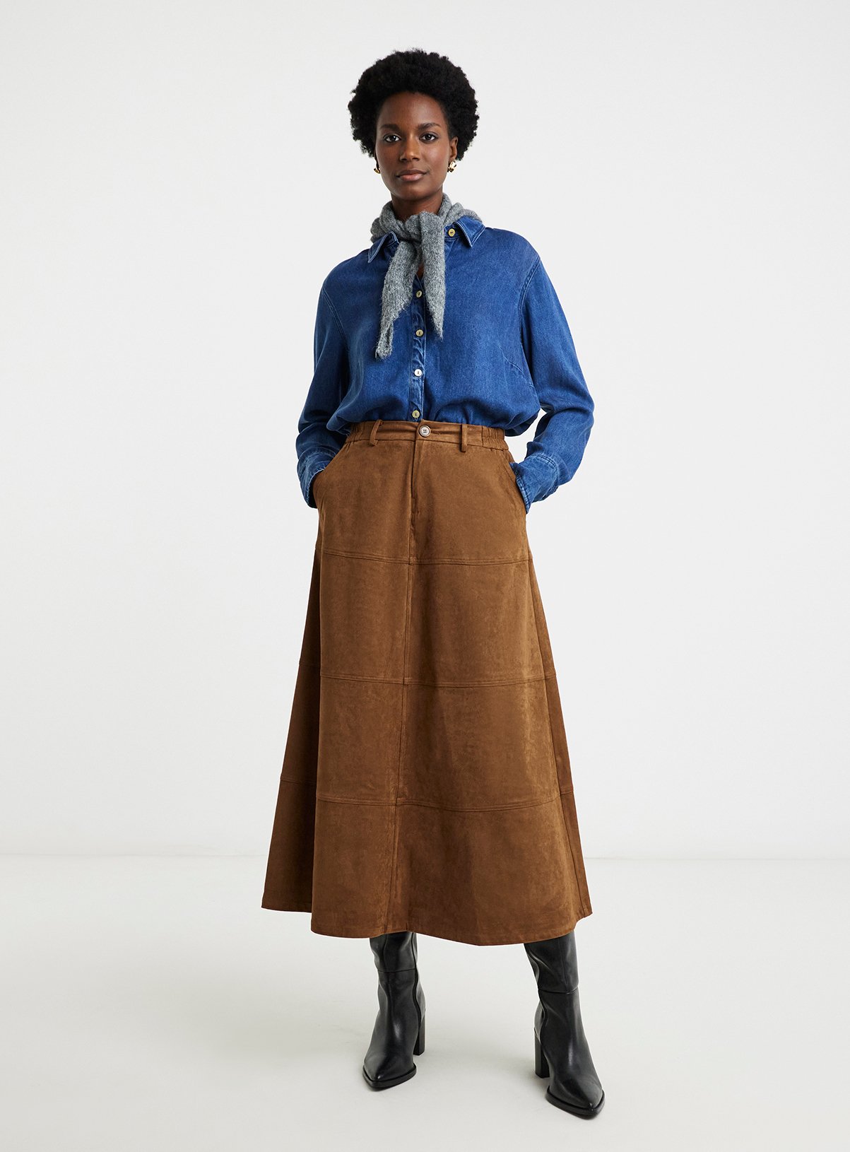 JD WILLIAMS Suedette Skirt 26 - Image 3 thumbnail