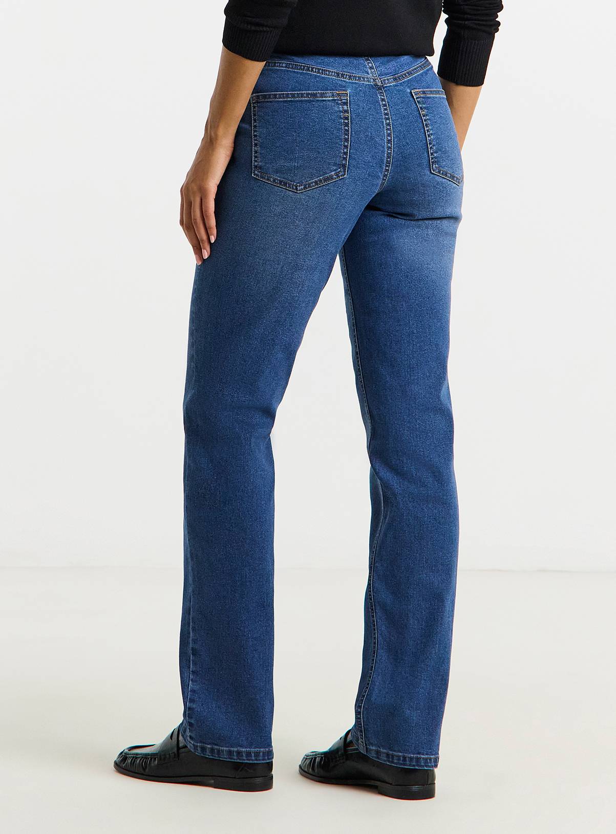 SIMPLY BE Western 24/7 Straight Leg Jeans 32S - Image 2