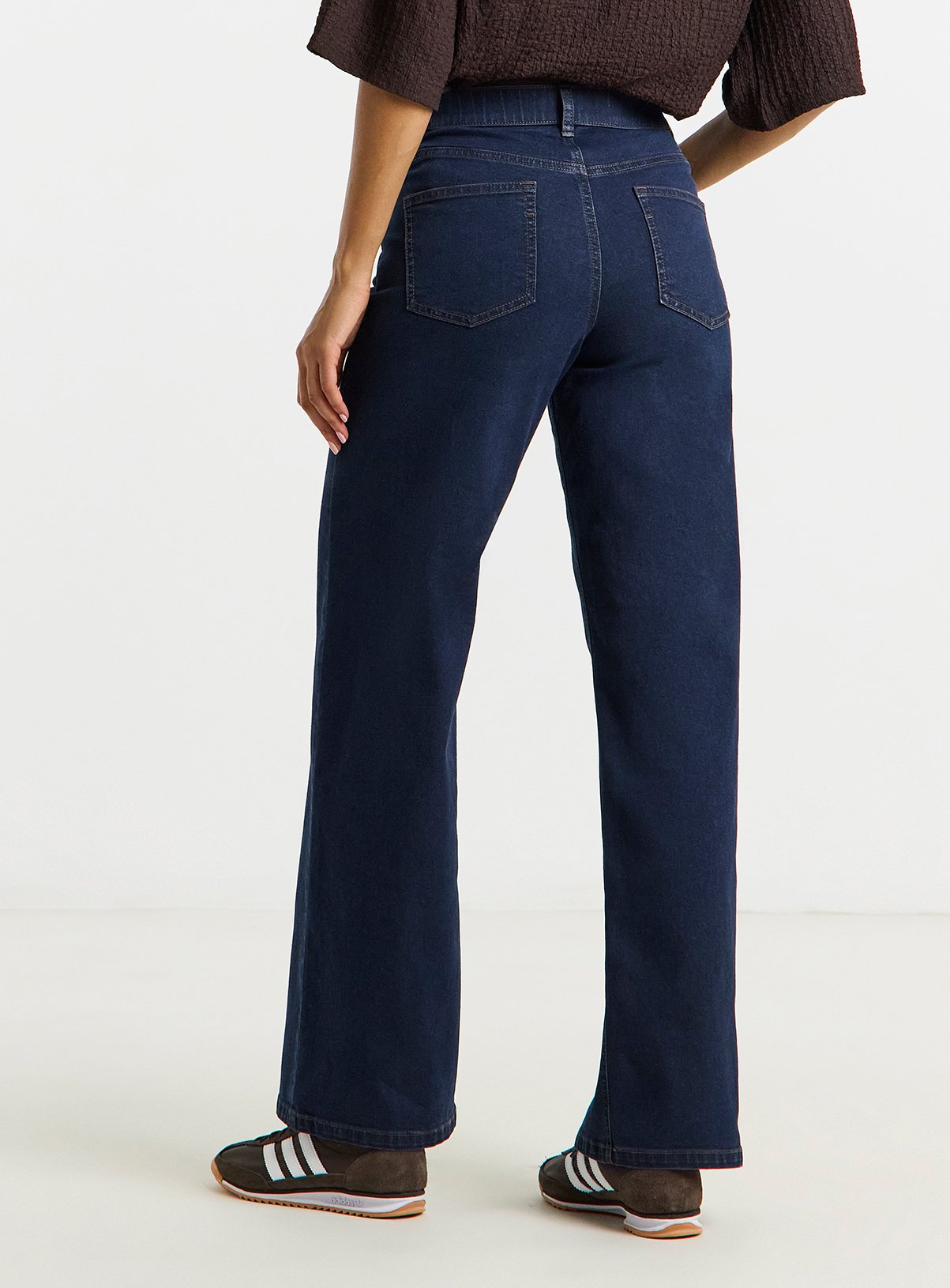 SIMPLY BE Indigo 24/7 Wide Leg Jeans 32S - Image 2 thumbnail