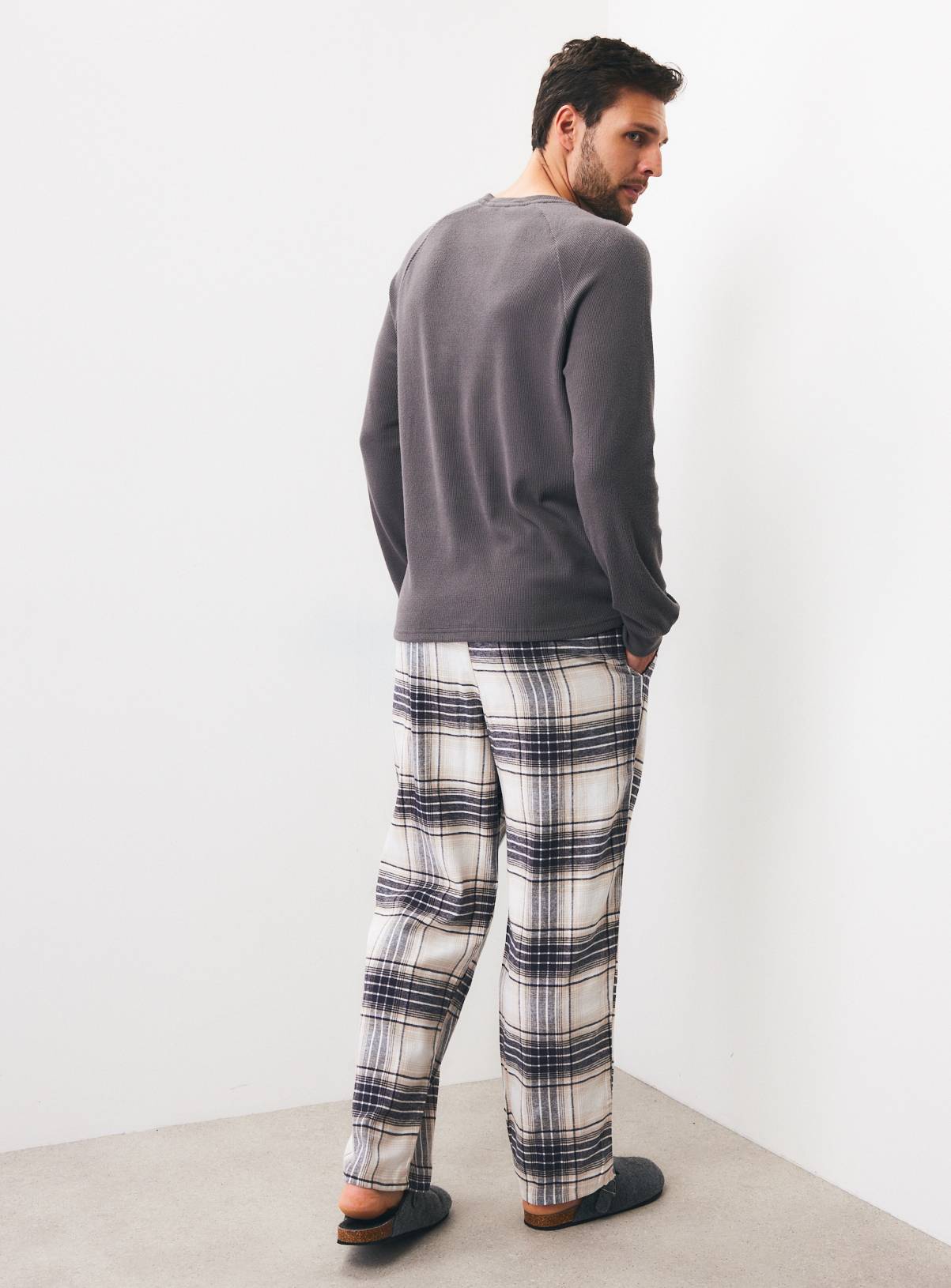 Waffle Top & Check Bottom Pyjama Set S - Image 5