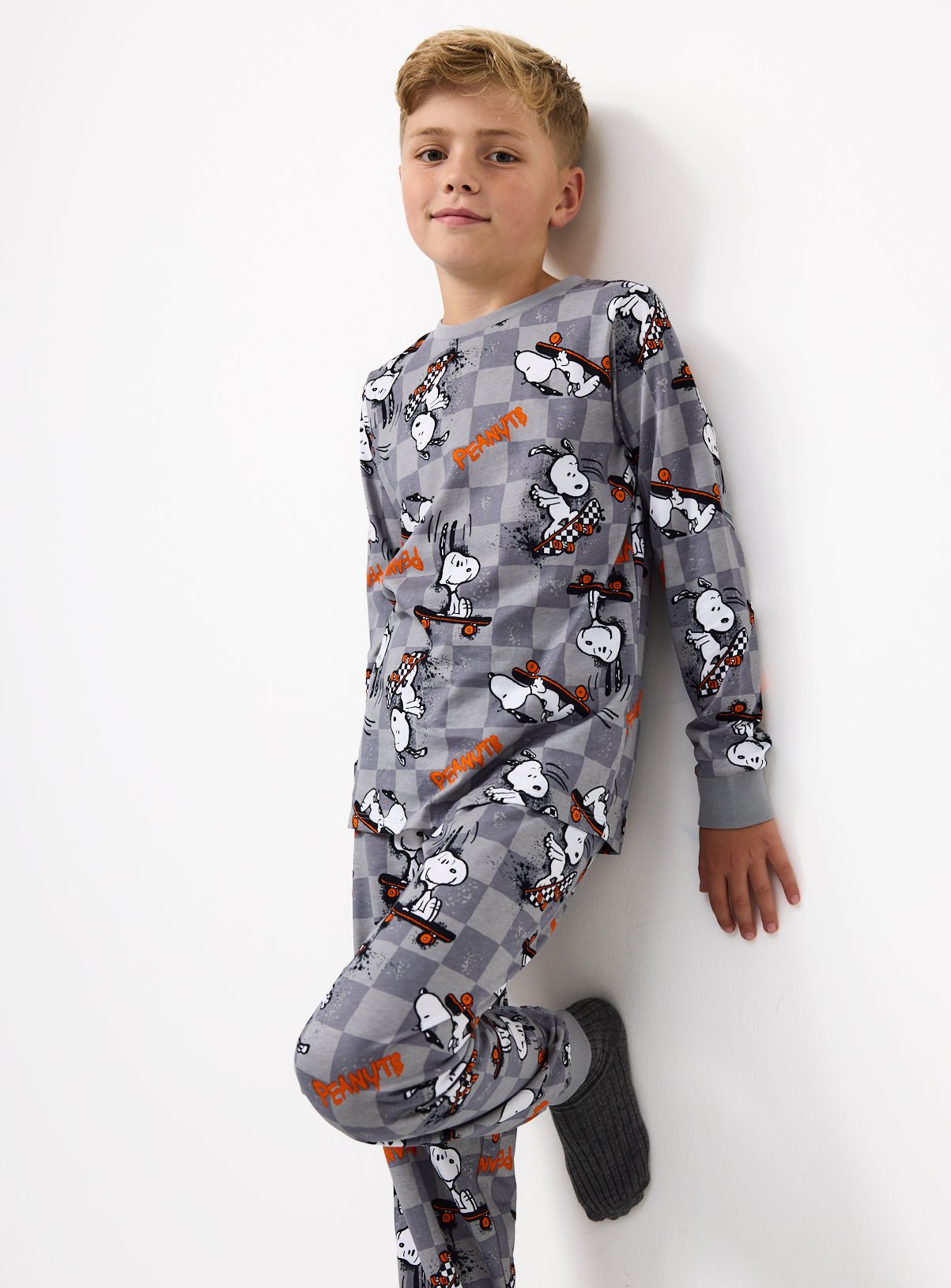 Snoopy All Over Peanut Print Pyjama Set 9-10 years - Image 2 thumbnail