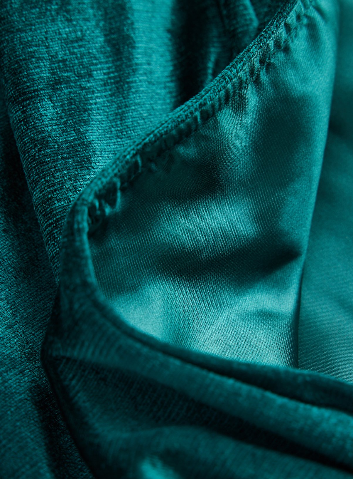 Green Hooded Fancy Dress Cloak 10-12 years - Image 3 thumbnail