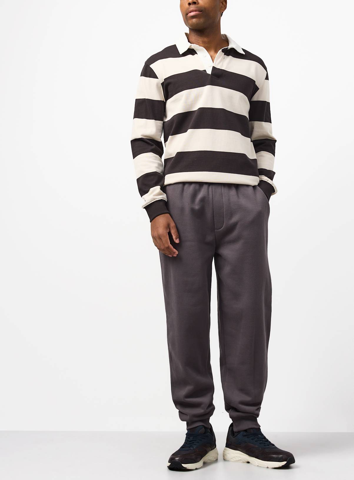 Charcoal Ultimate Regular Joggers M - Image 1