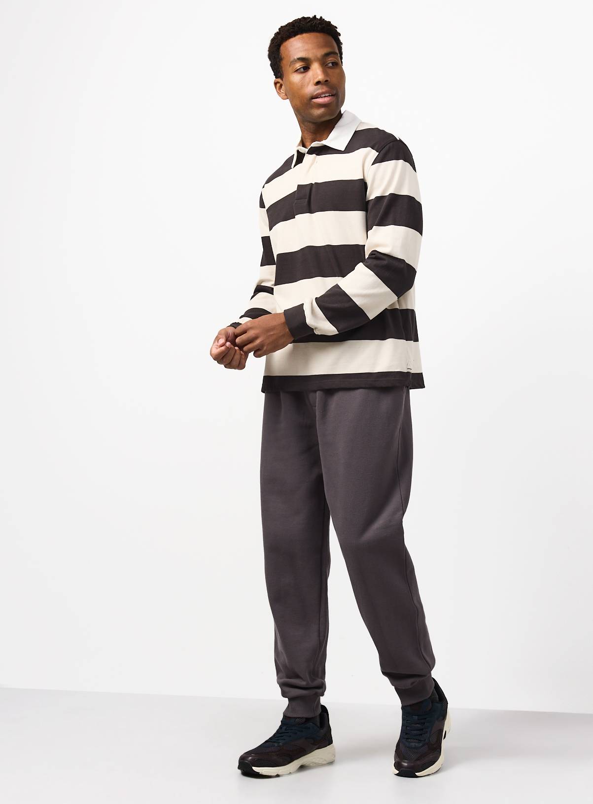 Charcoal Ultimate Regular Joggers M - Image 2